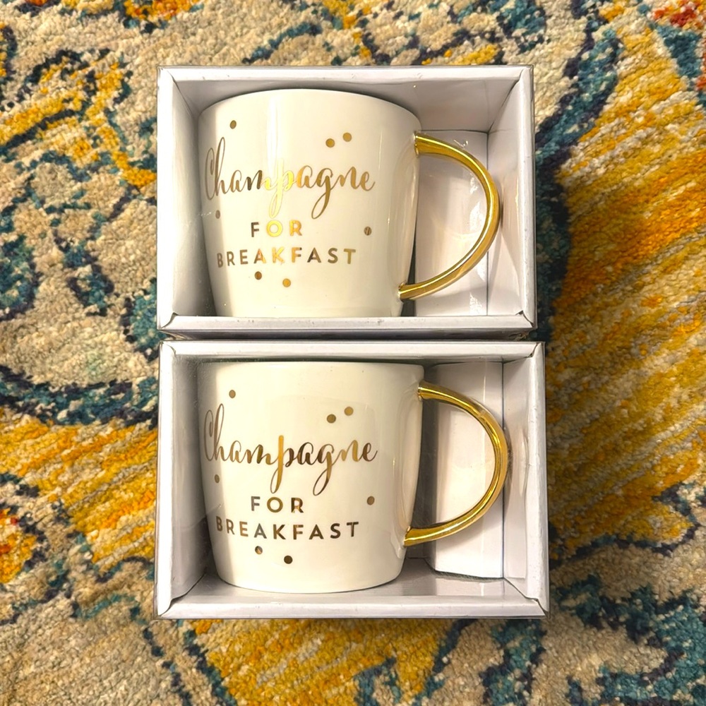 Matching “champagne for breakfast” mug set